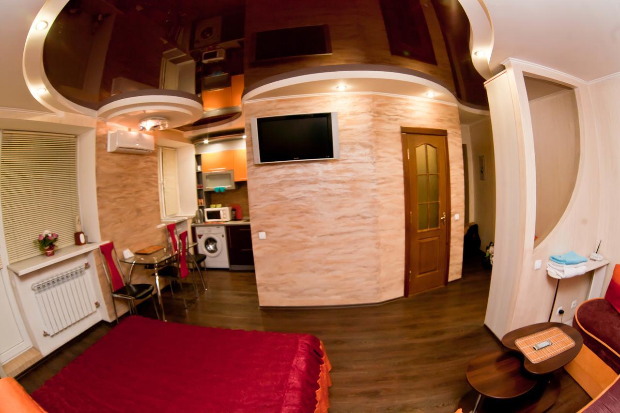 Aparthotel Затишна Квартирка Kremenčuk Esterno foto